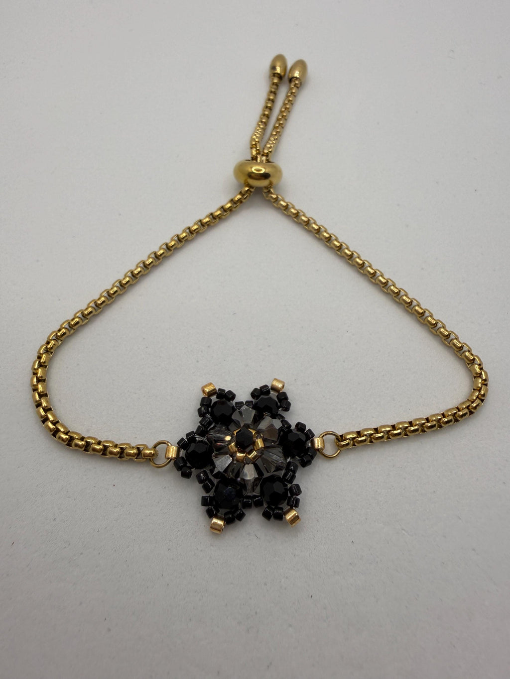 Hand-sewed Genuine Austriac Crystal Star Bracelet
